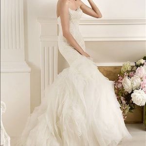 Wedding gown/ wedding dress/ bridal Ivory size 6